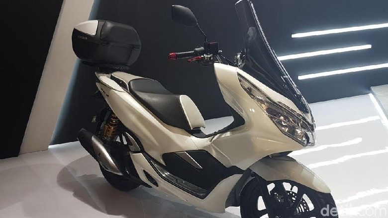 Aksesori Bikin Ganteng Honda PCX 