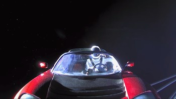 NASA bahkan memprediksi Starman dan Tesla Roadster tidak akan sampai ke Mars. Foto: YouTube
