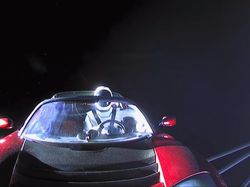Penampakan Bumi Bulat Saat Starman Berkelana ke Mars