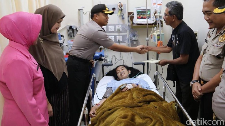 Kondisi Mukhmainna Korban Longsor Bandara Soetta Membaik Kondisi Mukhmainna Korban Longsor Bandara Soetta Membaik