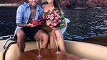 Foto: Liburannya Istri Dani Alves yang Cantik