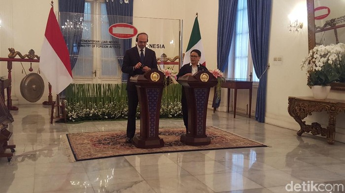 Retno dan Menlu Italia Bahas Palestina hingga Toleransi Beragama