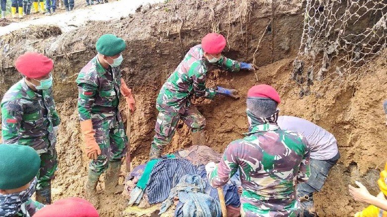 Begini Latihan Tenaga Dalam Prajurit Kopassus Begini Latihan Tenaga Dalam Prajurit Kopassus