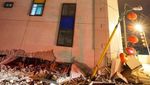Foto: Bangunan Rusak dan Miring Setelah Gempa 6,4 SR Guncang Taiwan