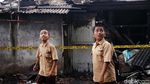 Ludes Terbakar, Rumah Ini Jadi Tontonan
