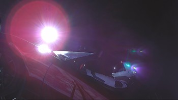 Ada kemungkinan Starman akan menuju kembali mendekat ke Bumi dengan jarak ratusan ribu kilometer pada tahun 2091. Itu pun kalau ia tak mengalami kecelakaan atau kerusakan. Foto: YouTube