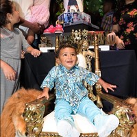 DJ Khaled pun merayakan ulang tahun pertama Asahd dengan mewah. Pesta tersebut diadakan di sebuah klub elit bernama LIV di Miami, AS. Foto: Instagram Asahd Khaled
