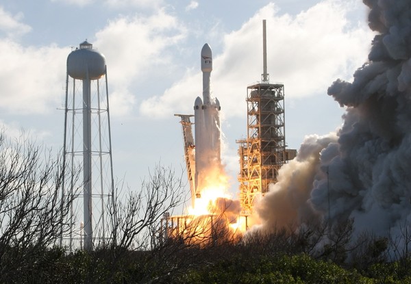 Roket Elon Musk Bikin Rusia 'Panas'