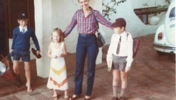 Di rumah, Elon memang mendapat didikan keras dari orang tuanya. Dan di usia 9 tahun, bapak ibunya berpisah alias cerai. Foto: istimewa