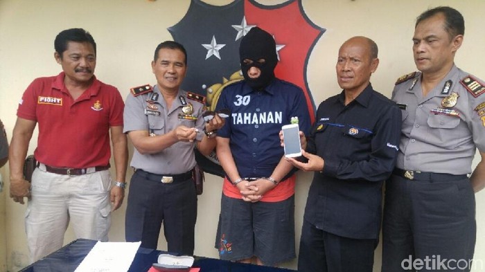 Lewat Chatting, Pria Ini Berhasil Tipu Luar Dalam 7 Wanita