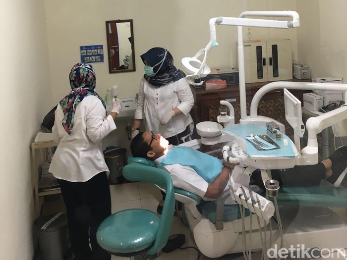 Periksa Gigi di Klinik Balai Kota, Sandi: Layanannya Profesional