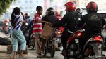 Pengungsi Banjir Keluhkan Tidak Ada Tim Medis dan Toilet Umum