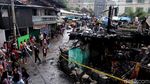 Ludes Terbakar, Rumah Ini Jadi Tontonan