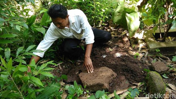 bekas makam orang Cina, di Kutoarjo, Kiyangkongrejo