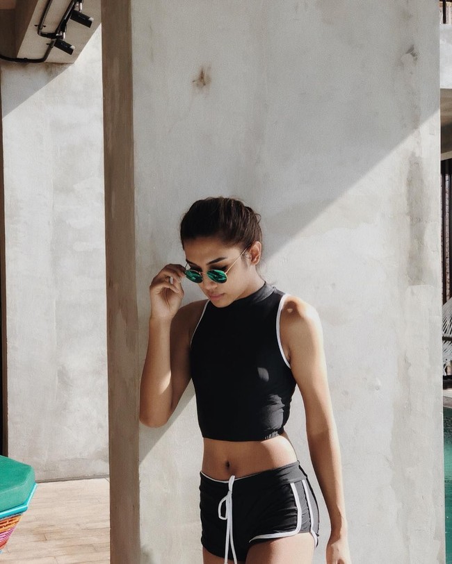 Millen pun siap jika keikutsertaannya dalam Miss International Queen Indonesia jadi kontroversi. Udah pasti jadi kontroversi dan heboh banget. Tapi nggak apa-apa dengan itu kan aku banyak suporter yang membangunkan semangat, pungkasnya. Foto: Instagram