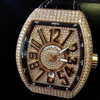 Di ulang tahun perdananya, Asahd Khaled dihadiahi jam tangan bertahta 600 berlian. Jam tangan keluaran Franck Muller tersebut diketahui seharga $100 ribu atau Rp 1,3 miliar. Foto: Instagram Asahd Khaled