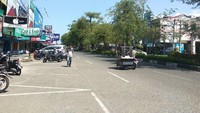 Warga China di Banda Aceh merupakan generasi ke-4 atau ke-5 dari buyut mereka yang datang pada abad 19. Mereka adalah suku Khek, yang berasal dari Provinsi Kwantung, Tiongkok. Mereka belum bercampur dengan suku Kong Hu Cu, Hai Nan, dan Hok Kian.