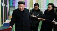 Kim Yo-Jong diketahui menjabat sebagai Wakil Direktur Departemen Propaganda dan Agitasi pada Partai Pekerja Korut. Departemen yang dipimpinnya menangani penyaluran pesan-pesan ideologi melalui media, seni dan budaya.  (Foto: BBC)