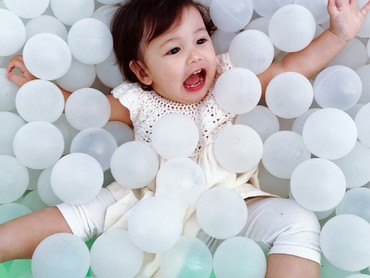 Imutnya Gadis Kecil Berdarah Filipina, AS, dan Korsel Ini