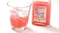 Disajikan dalam botol kaca, ini adalah strawberry soda dengan botol bergambar karakter Sailor Moon, lucu ya!. Foto: Istimewa