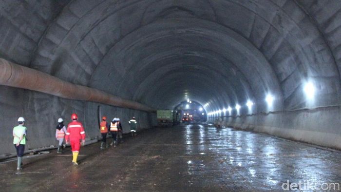Terowongan Tol Cisumdawu/Foto: Wisma Putra Terowongan Tol Cisumdawu/Foto: Wisma Putra
