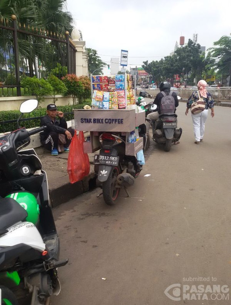 Unik Jualan Kopi Pakai Motor Star Bike Coffee