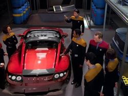 Berkelana ke Mars, Starman Malah Lihat Bumi Datar