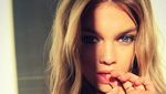 Seksinya Stella Maxwell, Pacar Sejenis Kristen Stewart