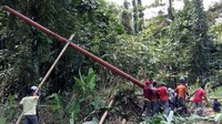 Guna melistriki ketiga desa tersebut, PLN membangun Jaringan Tegangan Menengah (JTM) 20 KV sepanjang 12,2 kms dan 3 trafo distribusi dengan kapasitas masing-masing 160 KVA, 100 KVA dan 50 KVA. Pool/PLN Wilayah Maluku dan Maluku Utara.