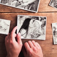 Cancer suka menyimpan hal-hal sentimentil dan penataan minimalis. Kamu bisa mendekorasi rumah dengan benda-benda kenangan seperti suvenir hasil traveling atau foto keluarga. Warna-warna simpel seperti perak, dusty blue atau putih akan cocok buat kamu. Foto: Thinkstock
