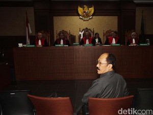 Fredrich Yunadi Minta Eks Orang KPK Tak Diizinkan Jadi Advokat