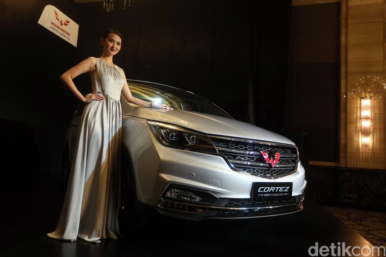 Cortez Resmi Ngaspal, Wuling Tambah 30 Diler Baru Tahun Ini Foto: Rengga Sancaya Cortez Resmi Ngaspal, Wuling Tambah 30 Diler Baru Tahun Ini Foto: Rengga Sancaya
