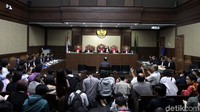 Jaksa KPK menyebut Fredrich Yunadi telah menyewa sebagian ruang VIP di RS Medika Permata Hijau. Menurut jaksa, sebagian ruang itu disewa keluarga Setya Novanto.
