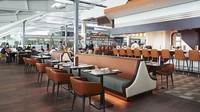 Di peringkat 10 ada Bandara Heathrow di London, Inggris. restoran bandara Plane Food milik koki kenamaan Gordon Ramsay pun menjadi andalan. Wajib coba egg benedictnya! (Plane Food)