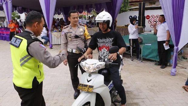 Dengan coaching clinic, peluang lulus ujian praktik SIM lebih besar