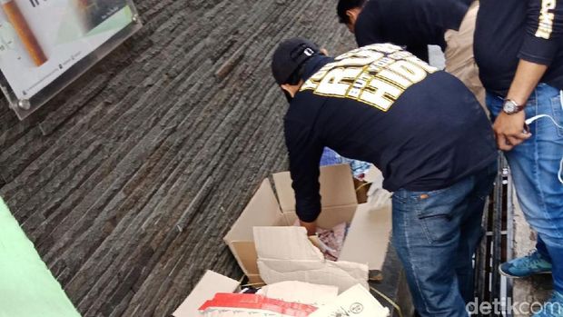  Kardus mencurigakan di area RSIA Muhammadiyah Taman Puring, Kebayoran Baru, Jaksel, Kamis (8/2/2018)