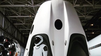 Kapsul Dragon direncanakan dapat mengantar kru manusia ke orbit pada akhir tahun ini. (Foto: Instagram)
