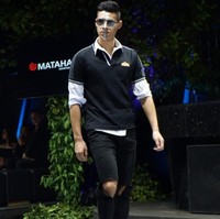 Pilihan yang lebih kasual seperti kaus bergambar tokoh-tokoh di Black Panther menjadi tawaran Matahari Department Store. (Foto: Dok. Disney Indonesia)