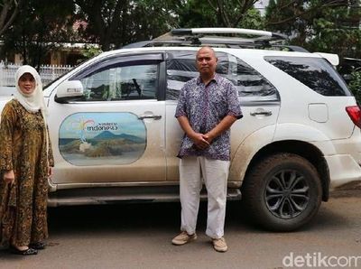 Asyiknya! Bermobil Keliling 28 Negara, Pasangan Indonesia Ini Cicip Berbagai Makanan