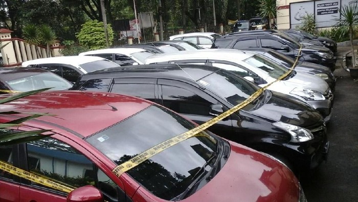 Penggelapan mobil rental di Tangsel