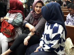 Novanto Potong Rambut di Tahanan KPK, Ny Deisti: Sekarang Lebih Rapi