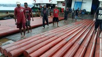 Sistem kelistrikan dari ketiga desa tersebut  dikelola oleh PLN Wilayah Maluku dan Maluku Utara Area Ambon Rayon Namlea Unit Pelayanan Airbuaya dengan Daya Mampu 845 kW dan Beban Puncak 568 kW sehingga terdapat Cadangan Daya sebesar 277 kW yang dipasok oleh PLTD Airbuaya. Pool/PLN Wilayah Maluku dan Maluku Utara.