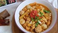 Seblak Baper ini bisa dibuat di rumah dan dipesan secara online ke seluruh Indonesia. Begini tampilan seblak setelah di racik. Foto: Istimewa