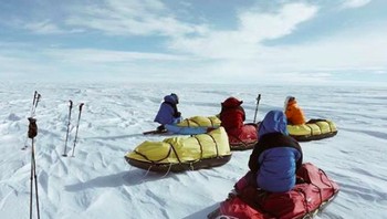 Dalam perjalanannya, Jade memang tidak sendirian. Foto: Instagram