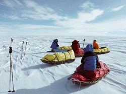 Keren! Gadis Remaja Ini Sukses Menjelajahi Ujung Dunia