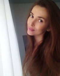 Selebgram Cantik Tuntut Klinik yang Buat Payudaranya Jadi Persegi