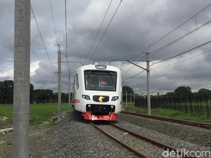 Foto: Melihat Kereta Bandara Soekarno-Hatta Beroperasi Lagi