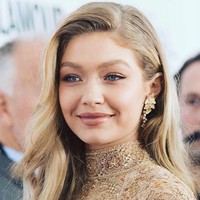 Non-touring, kebalikan dari contouring. Yaitu saat kamu terlalu bosan dengan contouring wajah dan memilih berdandan lebih minimalis tanpa teknik shading atau highlighting wajah. Foto: Istimewa