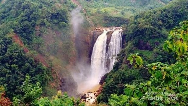 Curug Puncak Manik