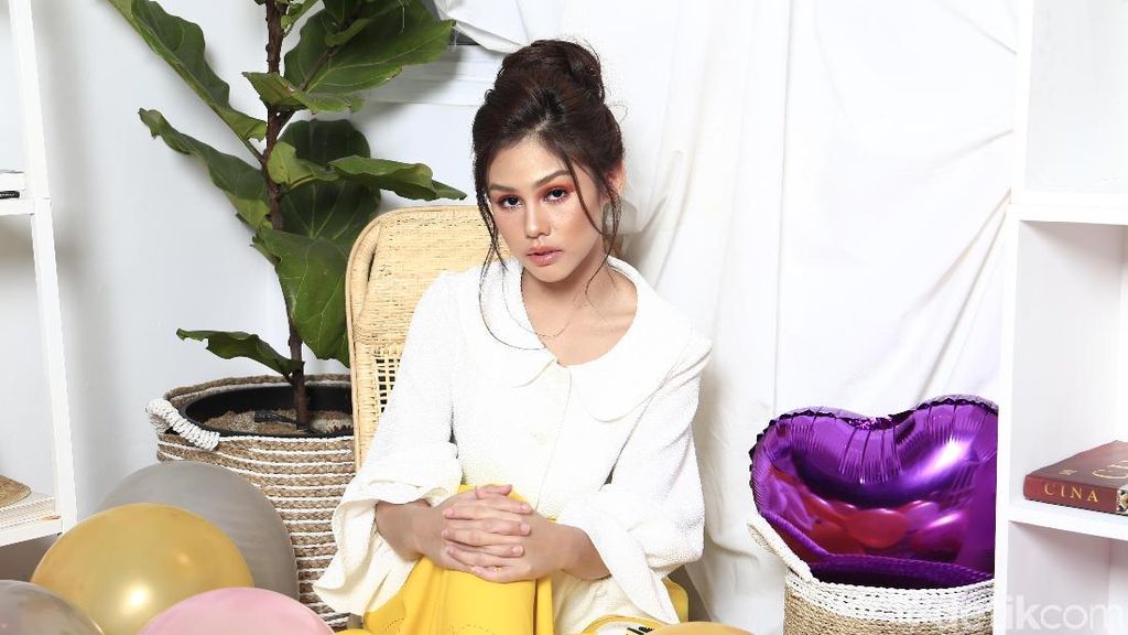 Vanesha Prescilla Punya Cara Jitu Membangun Suasana Hati